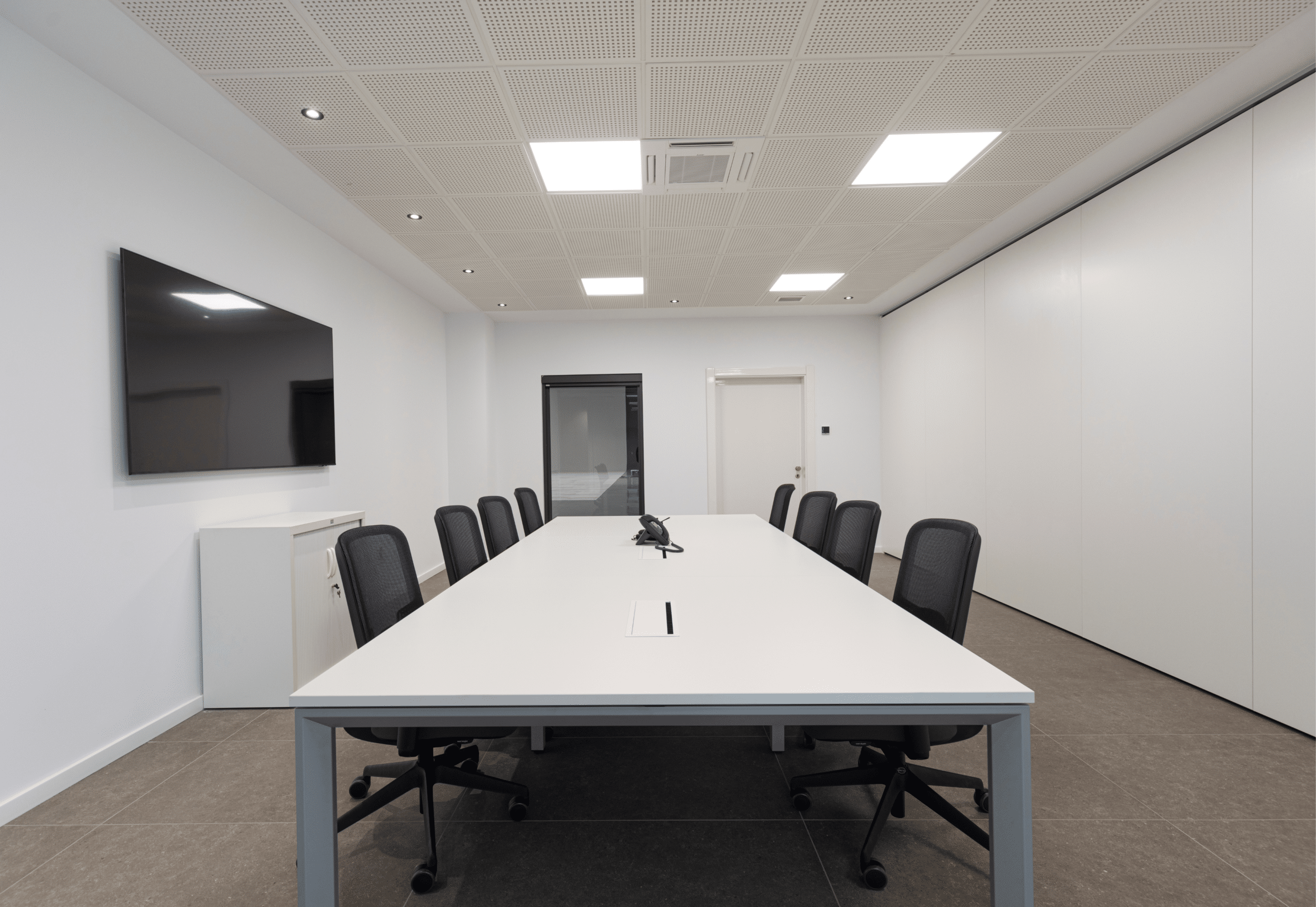 Driving Studios Facilities - production room